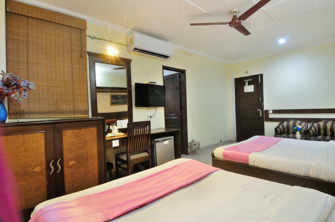 Hotel Maharaja Residencia Jalandhar Exterior foto